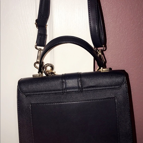 CROSS/HAND BAG. - Picture 6 of 8